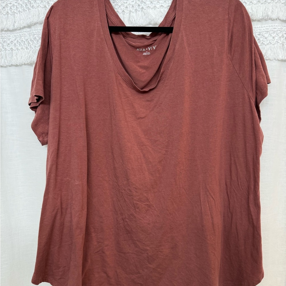 Ava & Viv Short Sleeve Scoop Neck Drapey T-Shirt - Light Red